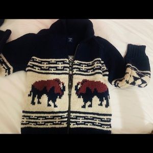 Fasely & Osmartin’s Closet.